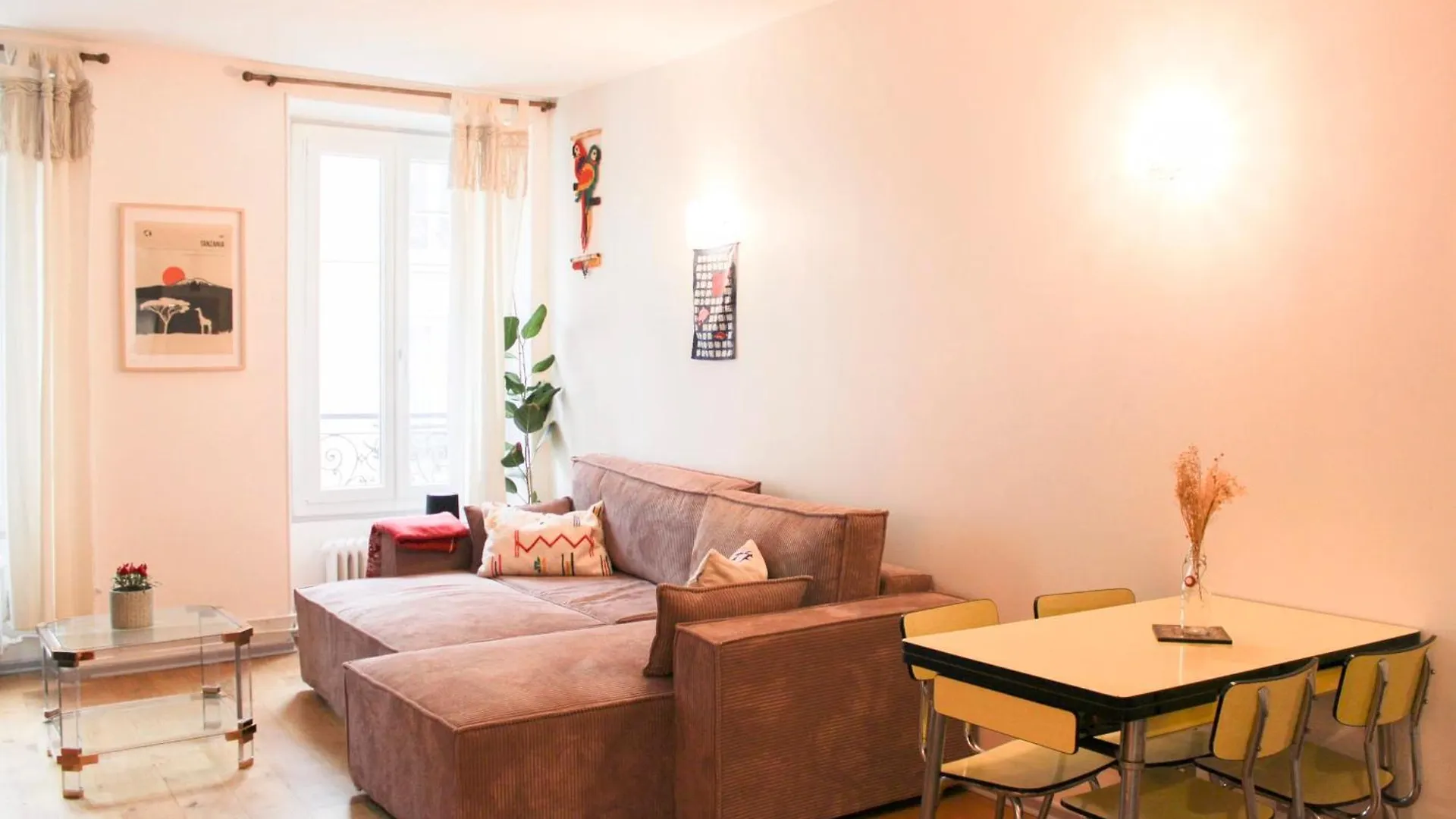 Nice T2 With Wifi Near Station In Centre باريس 0*,  فرنسا